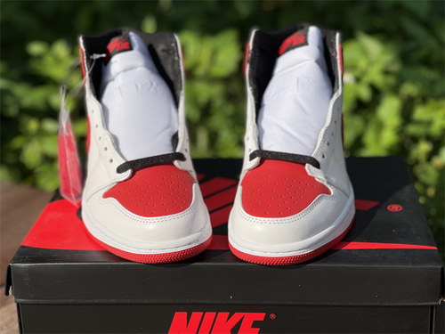 Air Jordan 1 High OG “Heritage”