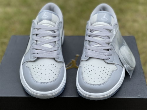 Air Jordan 1 Low-012
