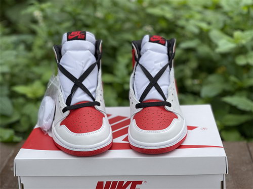 Air Jordan 1 High OG “Heritage”