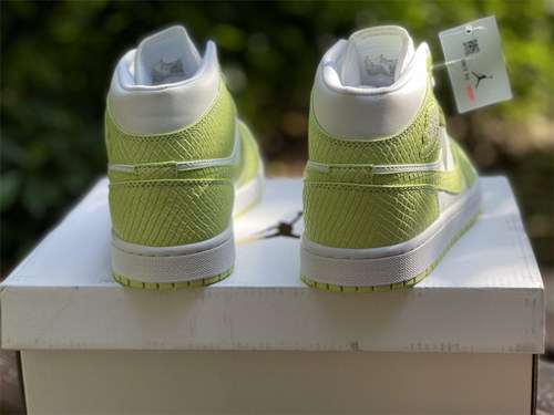 Air Jordan 1 Mid-067