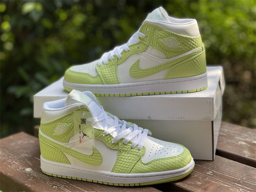 Air Jordan 1 Mid-067