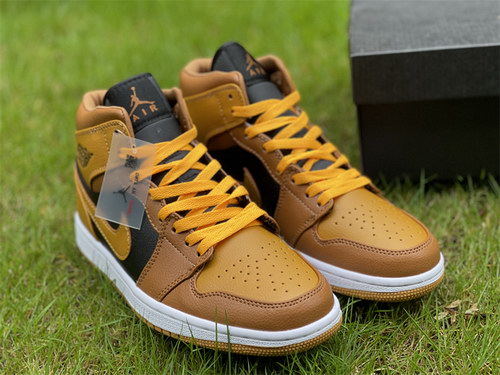 AIR JORDAN 1 MID-057
