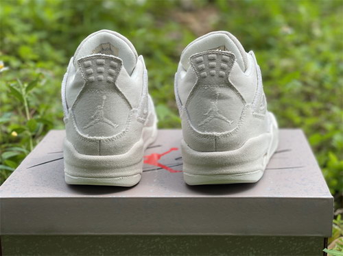Air Jordan 4 WMNS “Canvas”