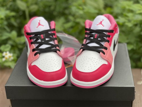 Air Jordan 1 Low-009