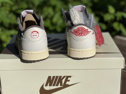 Travis Scott x Air Jordan 1 Low
