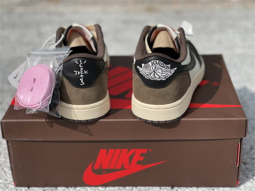 Air Jordan 1 Low-019