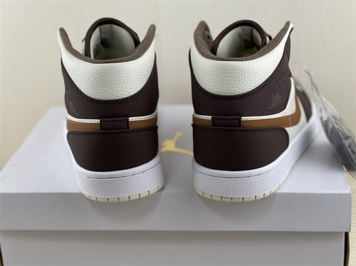 Air Jordan 1 Mid-056