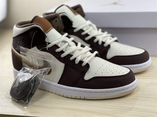 Air Jordan 1 Mid-056