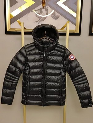 Can*a Go*e coat-184