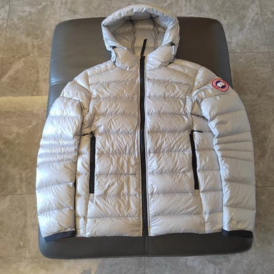 Can*a Go*e coat-186