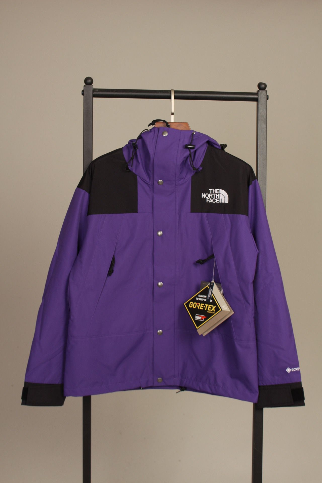 the n0*h F**e coat-023