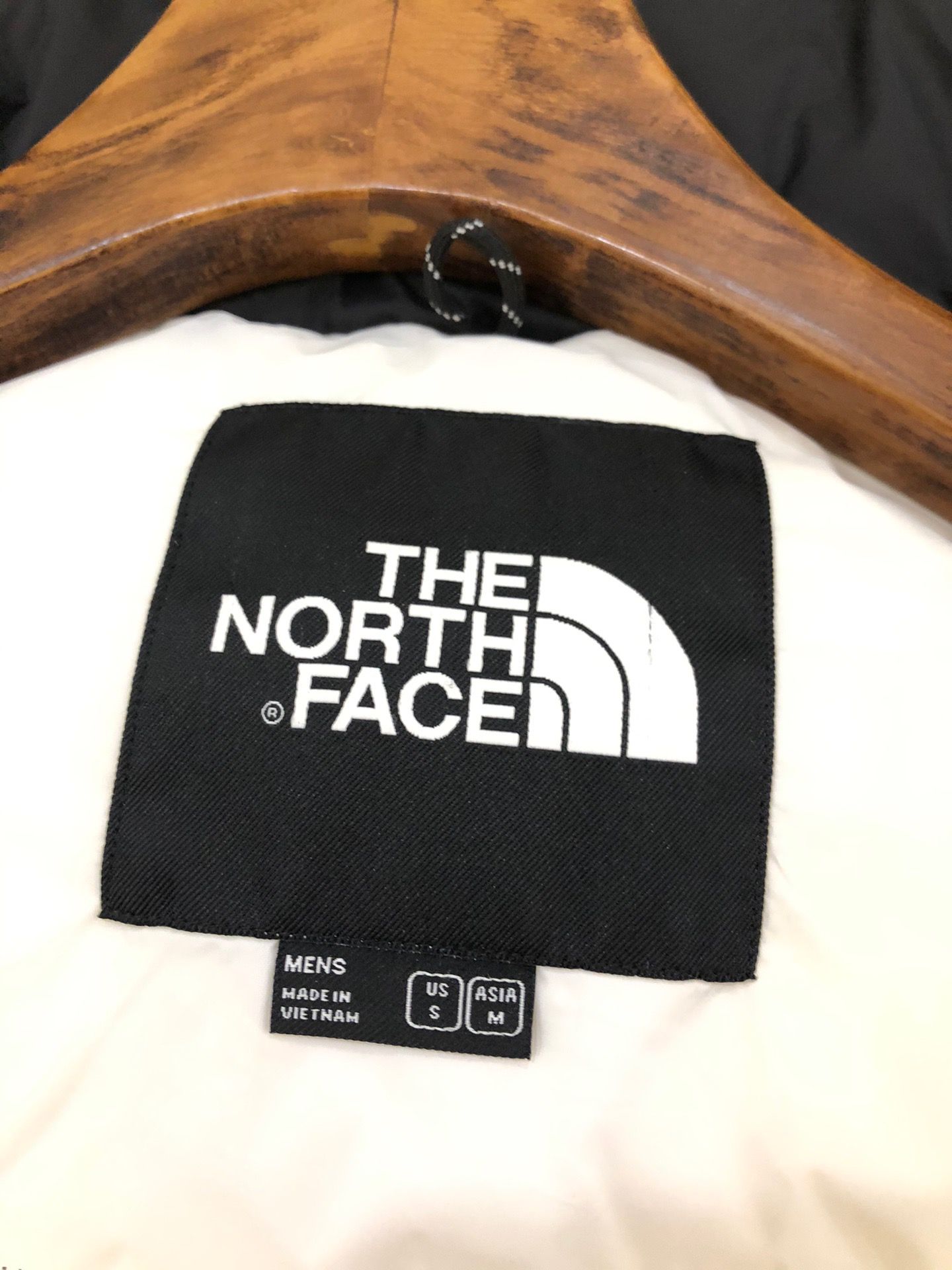the n0*h F**e coat-035