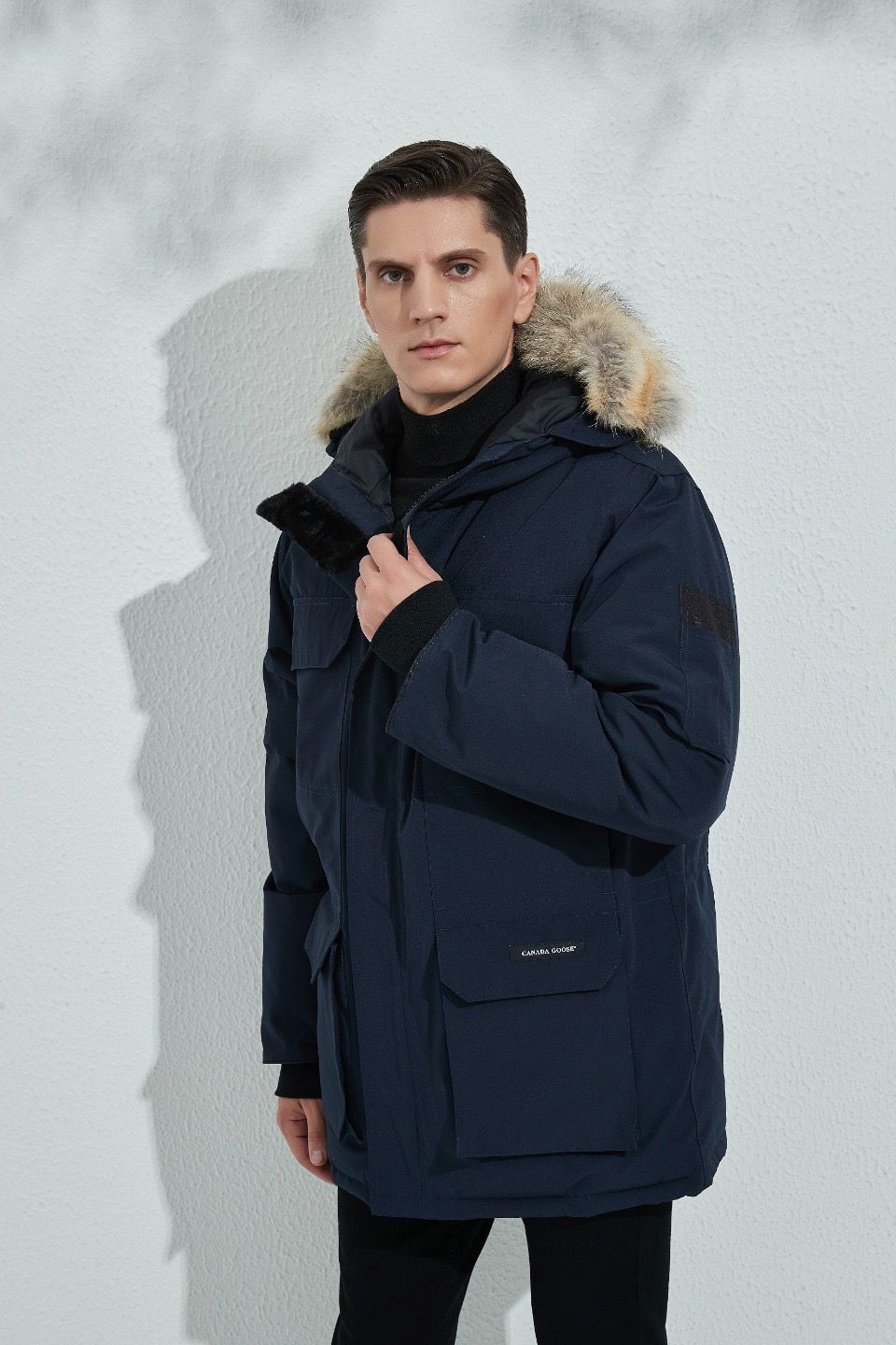 Can*a Go*e coat-205