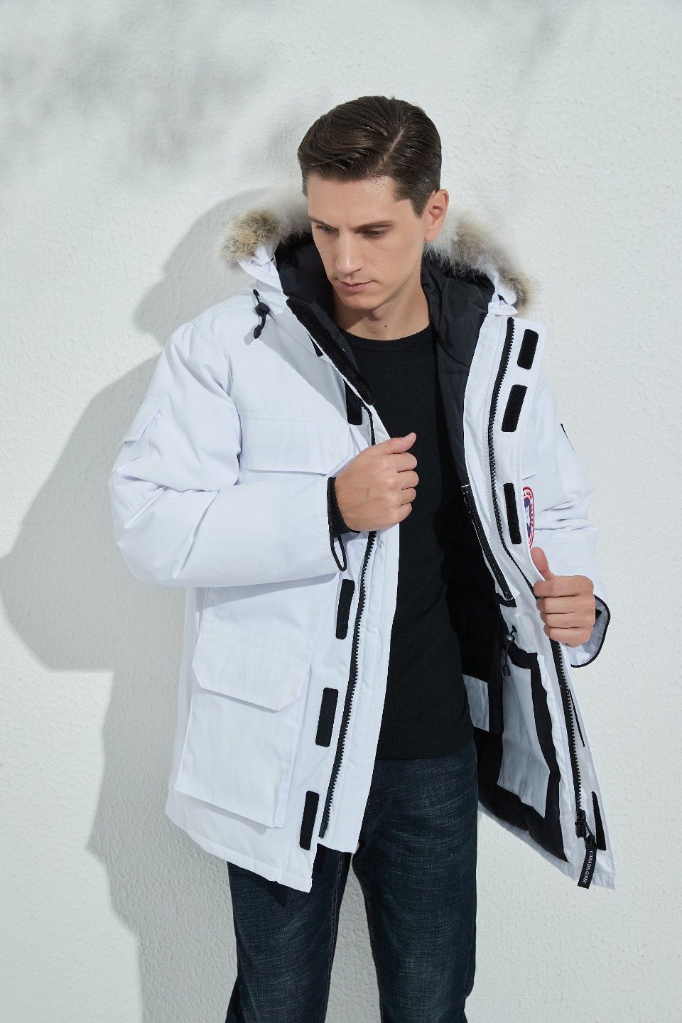Can*a Go*e coat-196