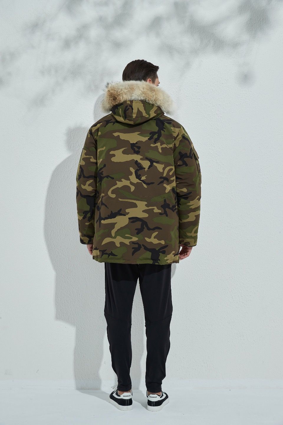 Can*a Go*e coat-198