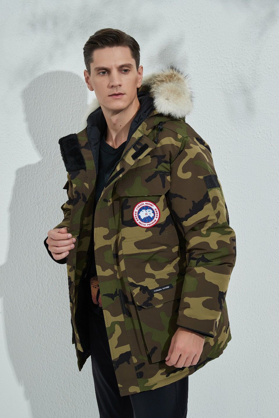Can*a Go*e coat-198