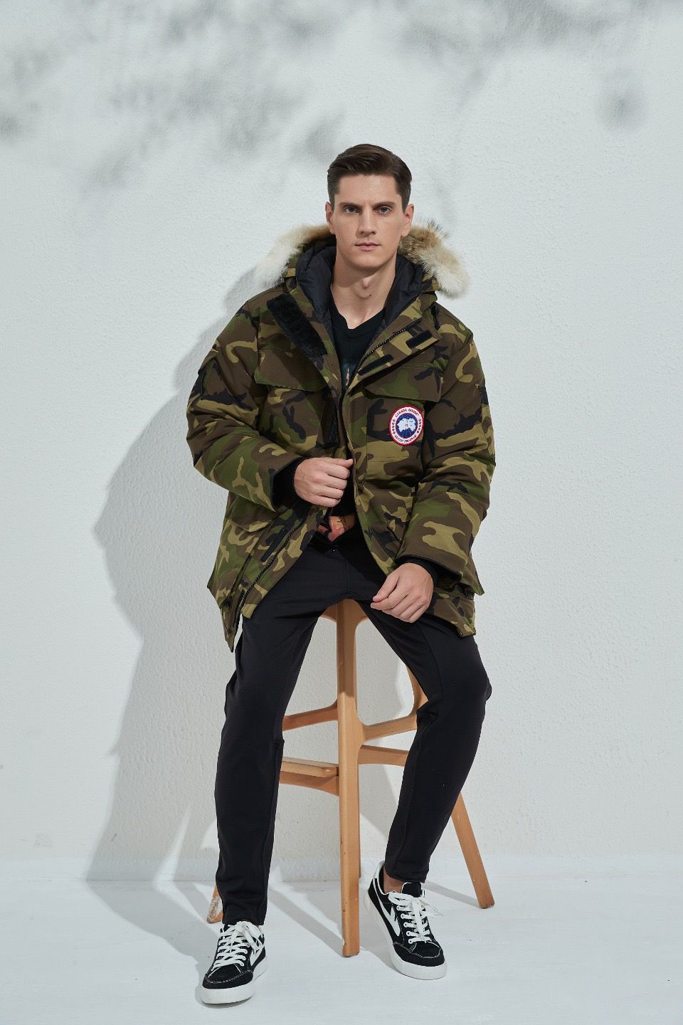 Can*a Go*e coat-198