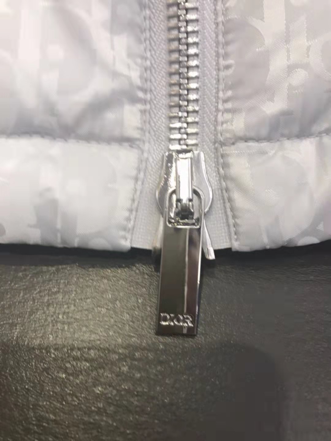 D*or coat-001