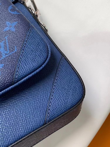 LV Handbags AAA(Men)-089