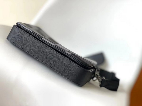 LV Handbags AAA(Men)-084
