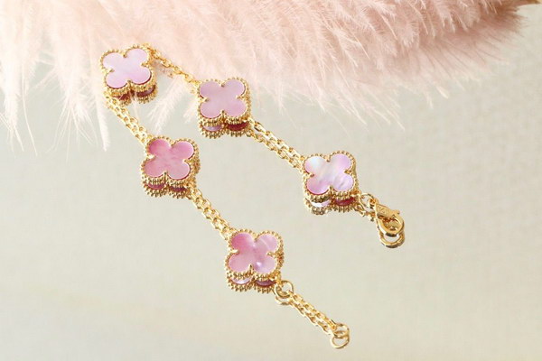 V*n Cl**f & Ar**ls bracelet(19cm)-007