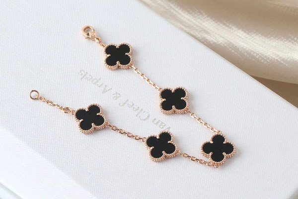 V*n Cl**f & Ar**ls bracelet(19cm)-003