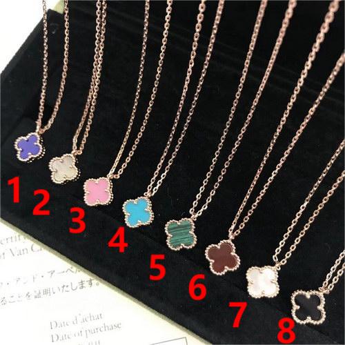 V*n Cl**f & Ar**ls necklace-001