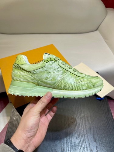 LV Shoes(AAA)-807