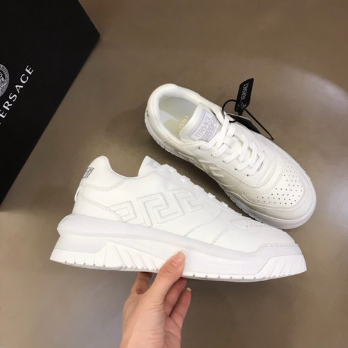 Versace Shoes(AAA)-180
