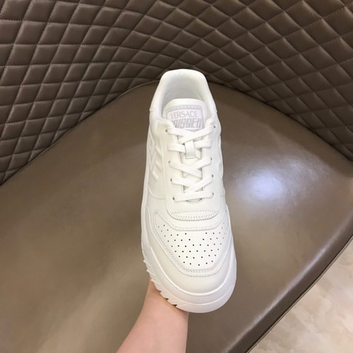 Versace Shoes(AAA)-180