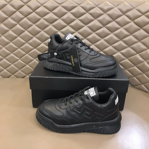 Versace Shoes(AAA)-182