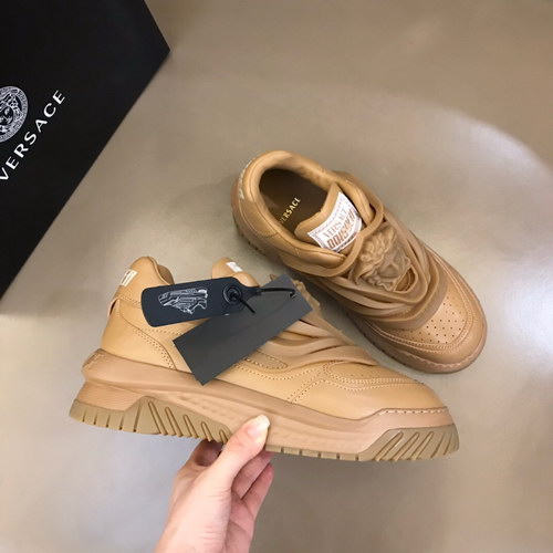 Versace Shoes(AAA)-187