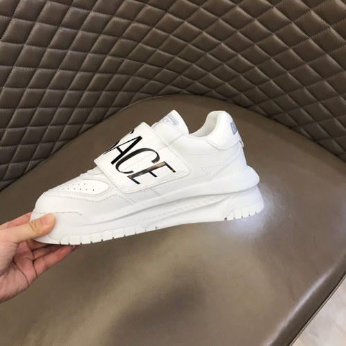 Versace Shoes(AAA)-179