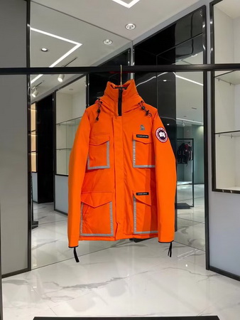 Can*a Go*e coat-212