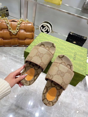G*u*i slippers(aaa)-438