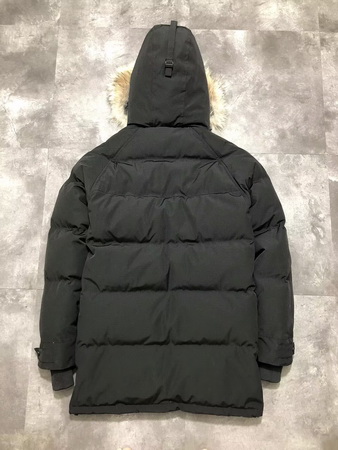Can*a Go*e coat (e30)-223