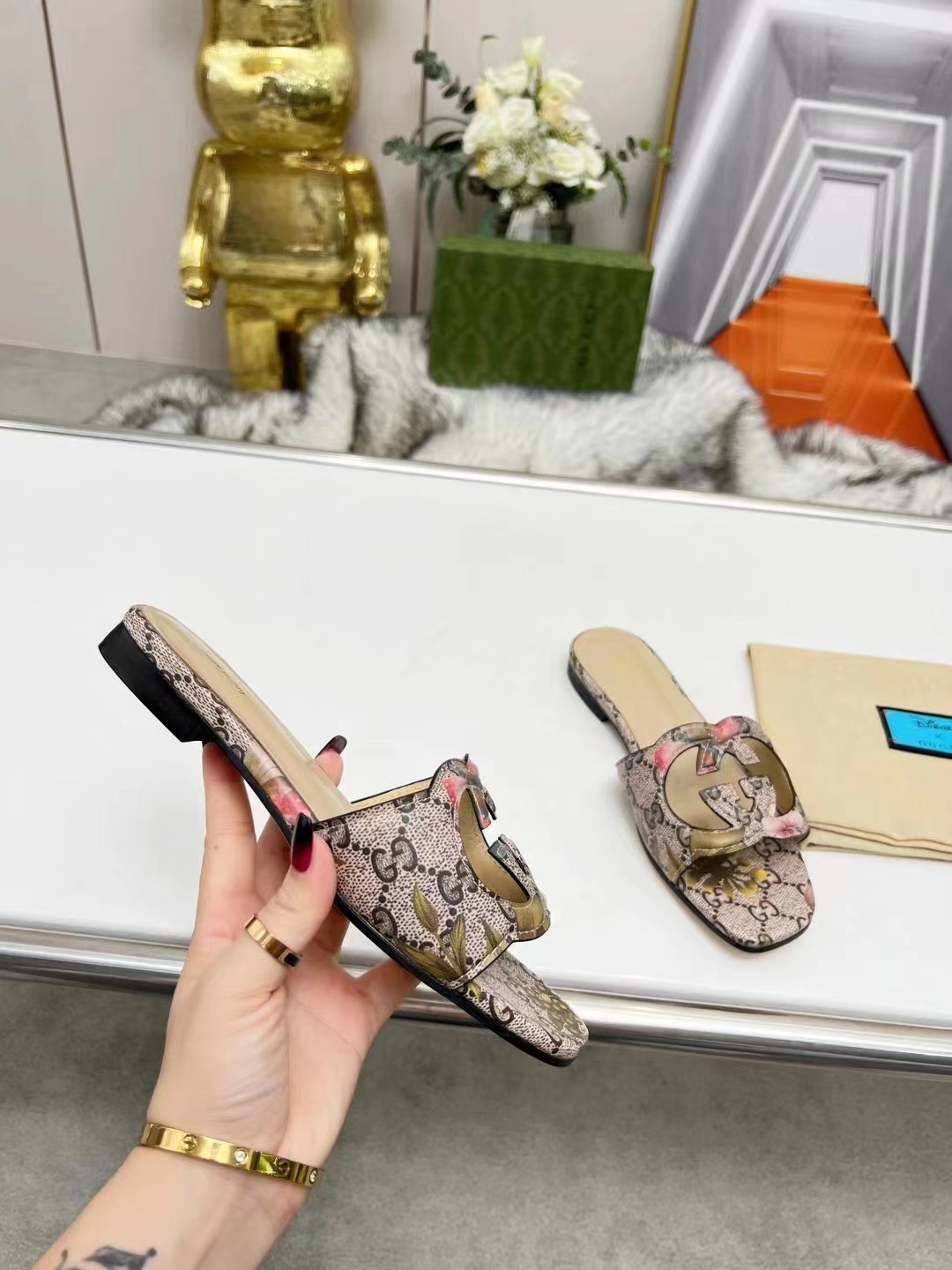 G*u*i slippers women(aaa)-156