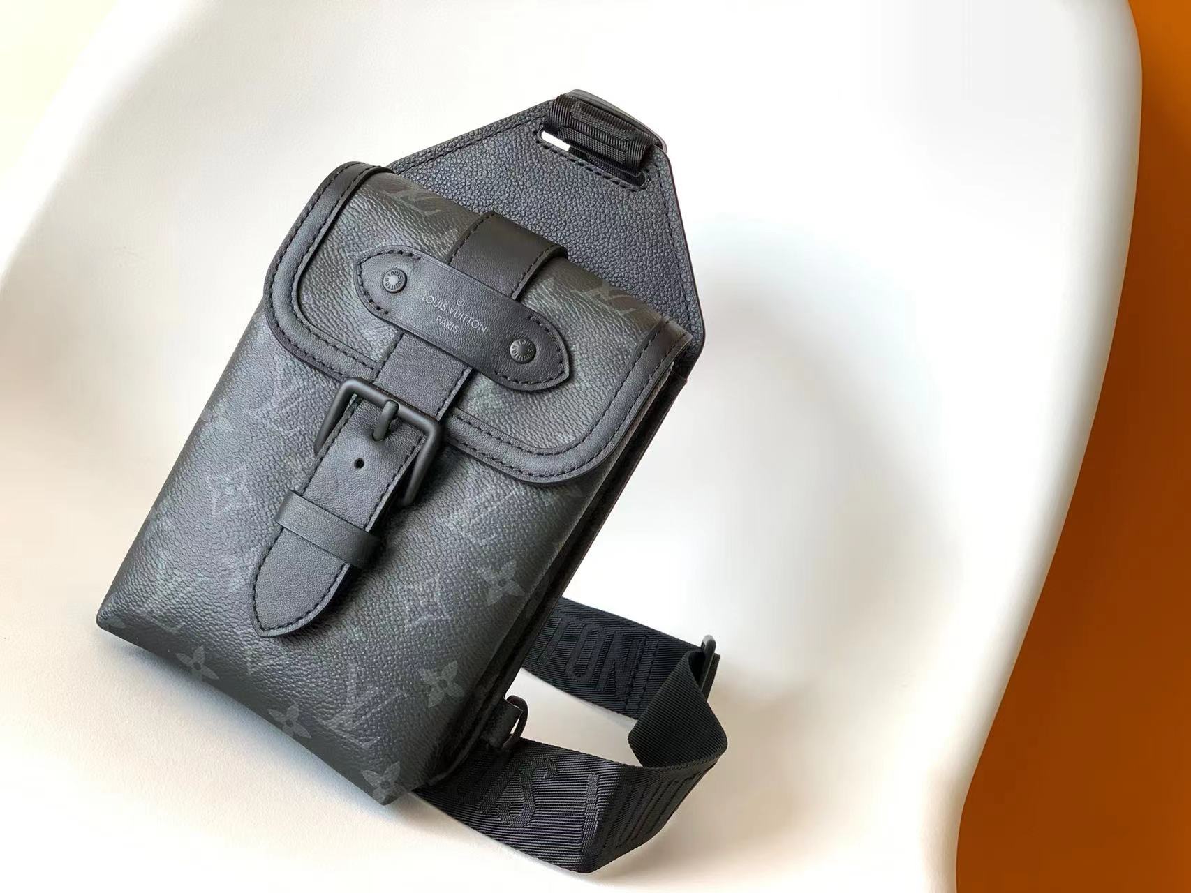 LV Handbags AAA(Men)-100