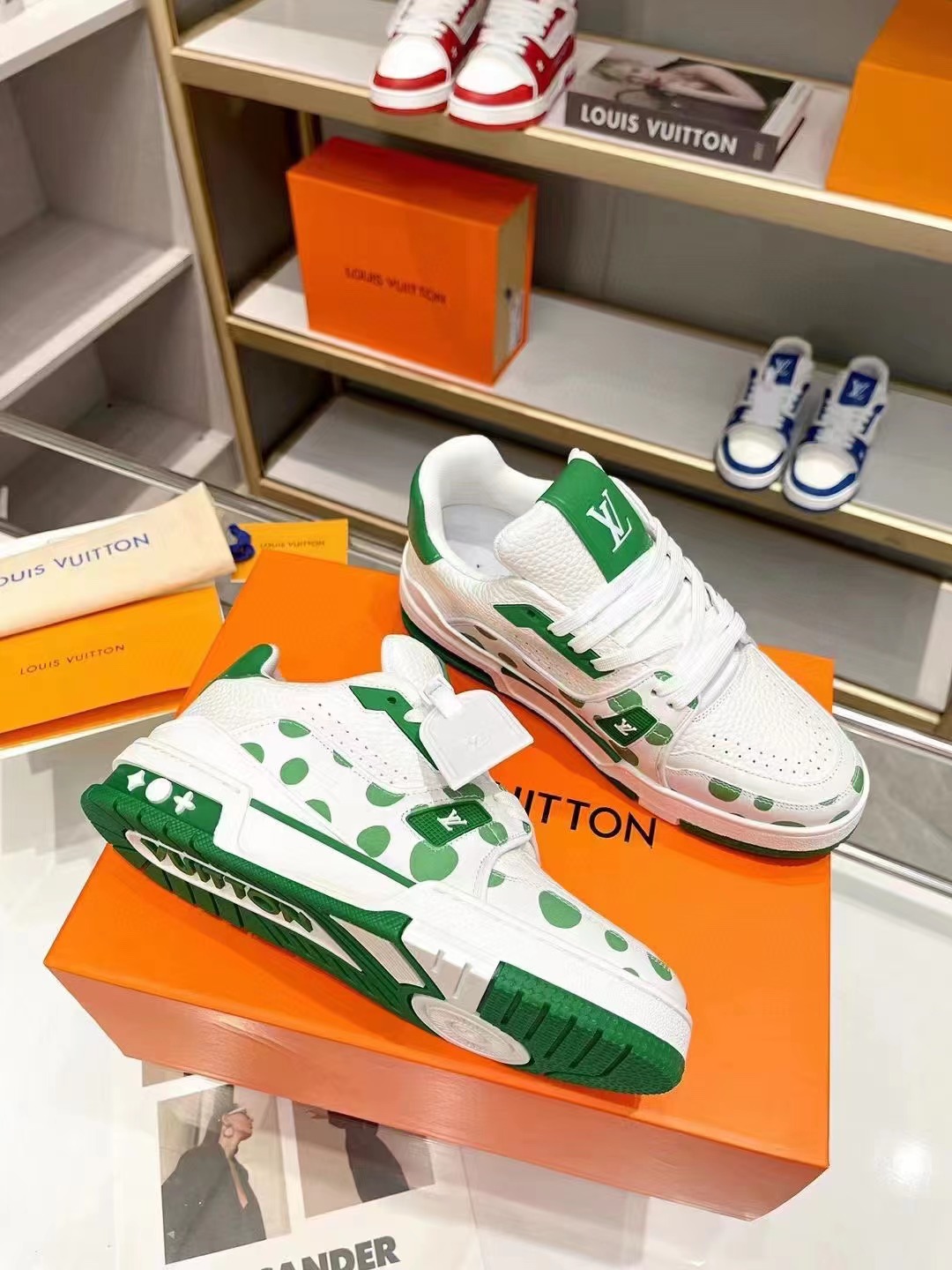 LV Shoes(AAAA)-906