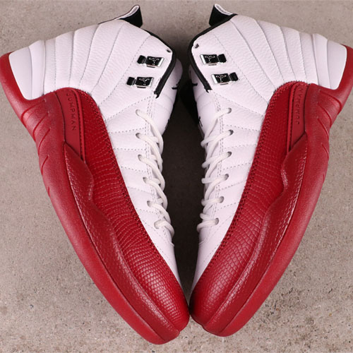 Air Jordan 12 Cherry