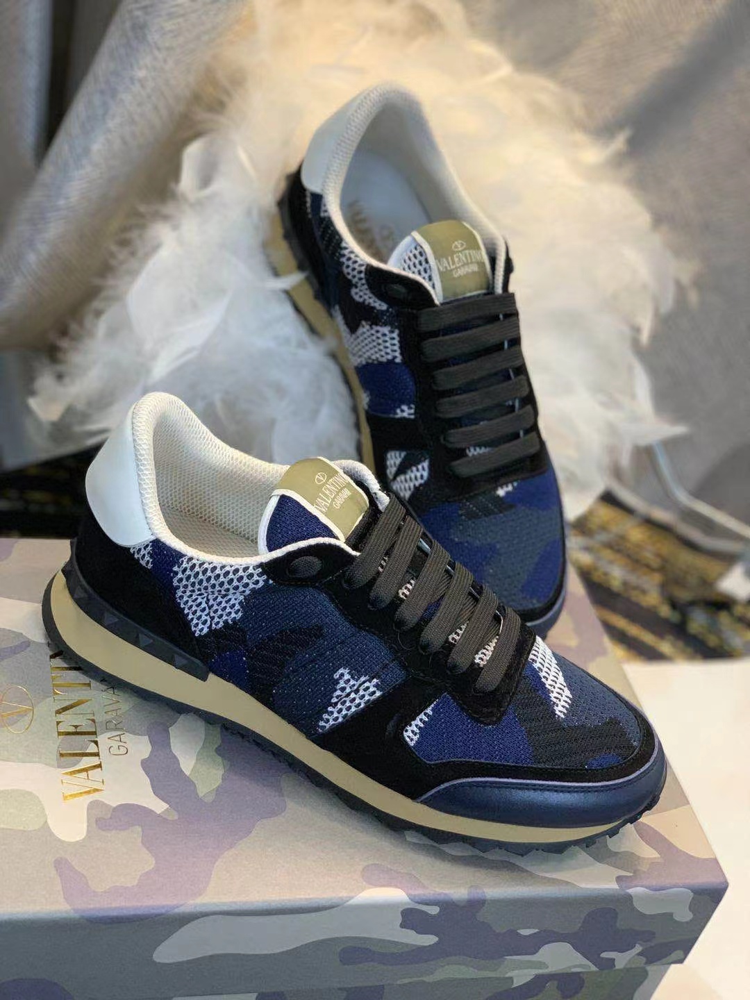 Valentino Shoes(AAA)-212