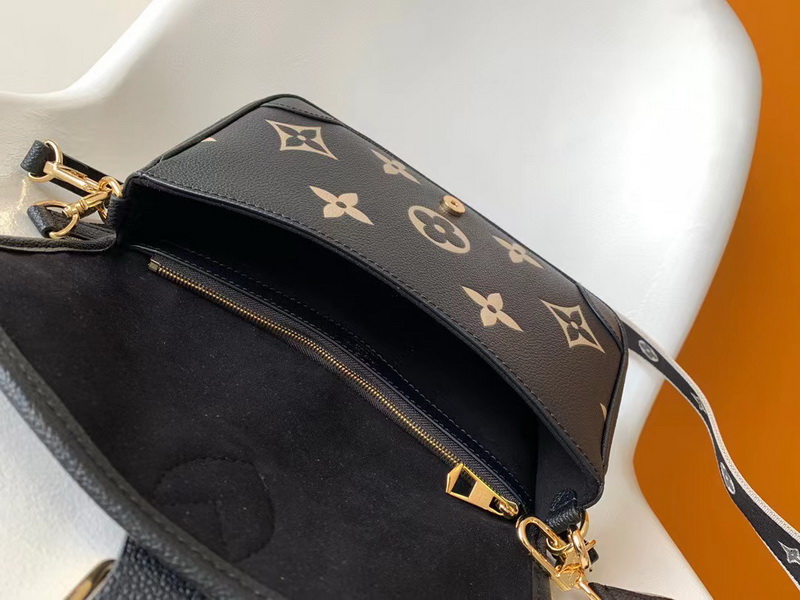 LV Handbags AAA(Women)-174