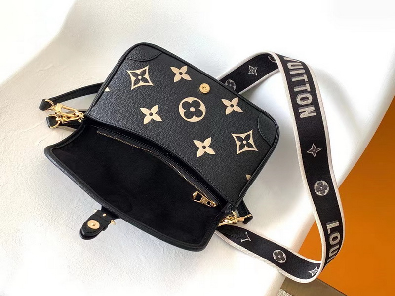 LV Handbags AAA(Women)-171