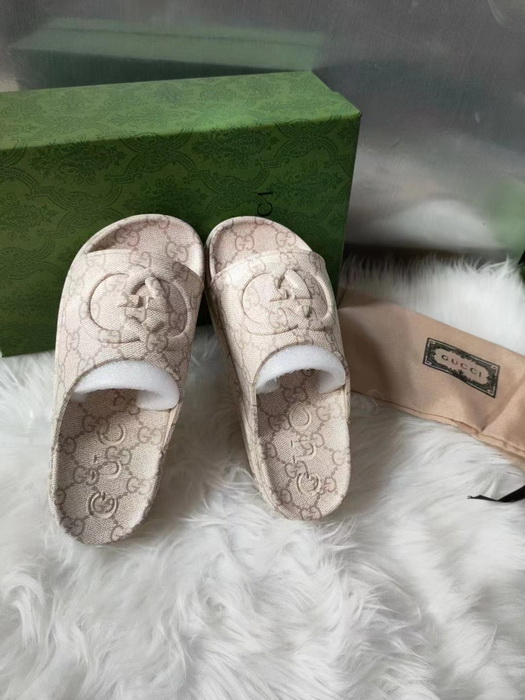 G*u*i slippers(aaa)-448