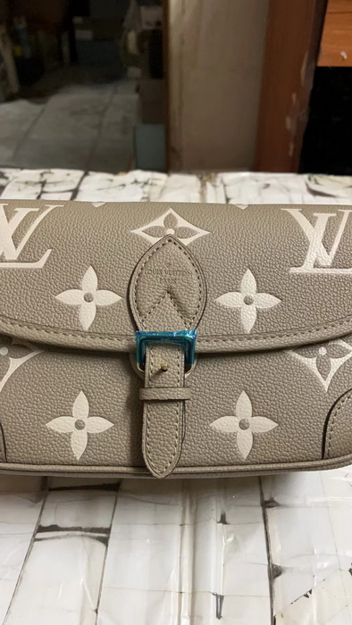 LV Handbags AAAA(Women)-193