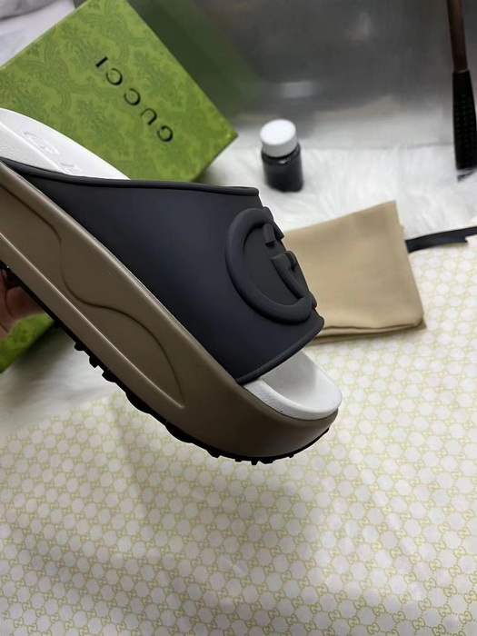 G*u*i slippers(aaa)-445