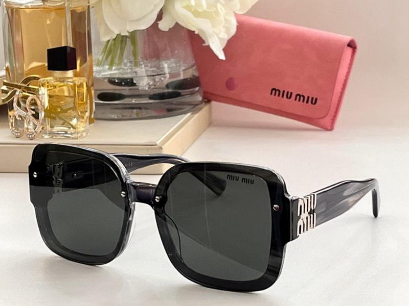 M*um*u-1101