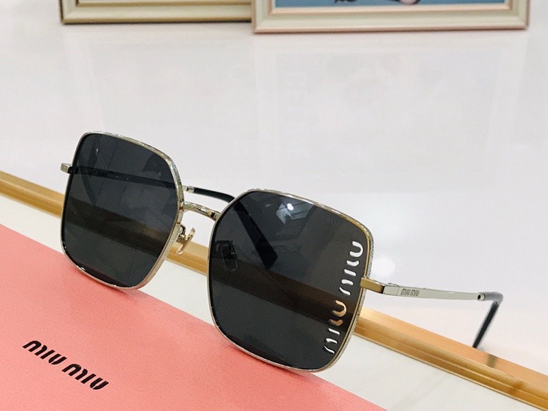 M*um*u-661
