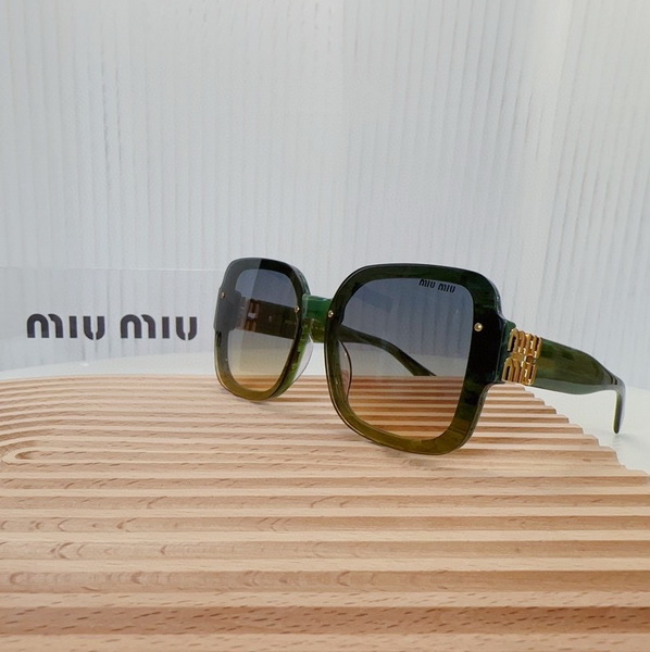 M*um*u-390