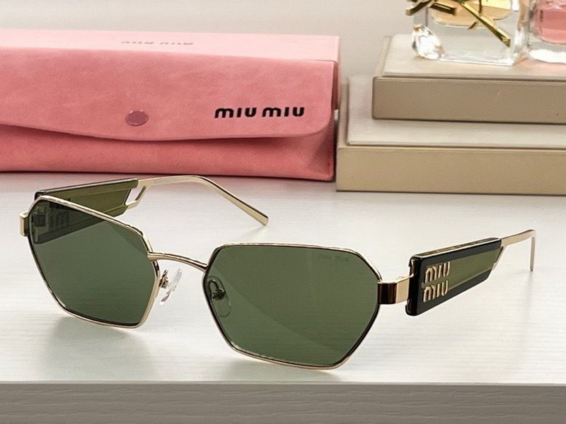 M*um*u-296